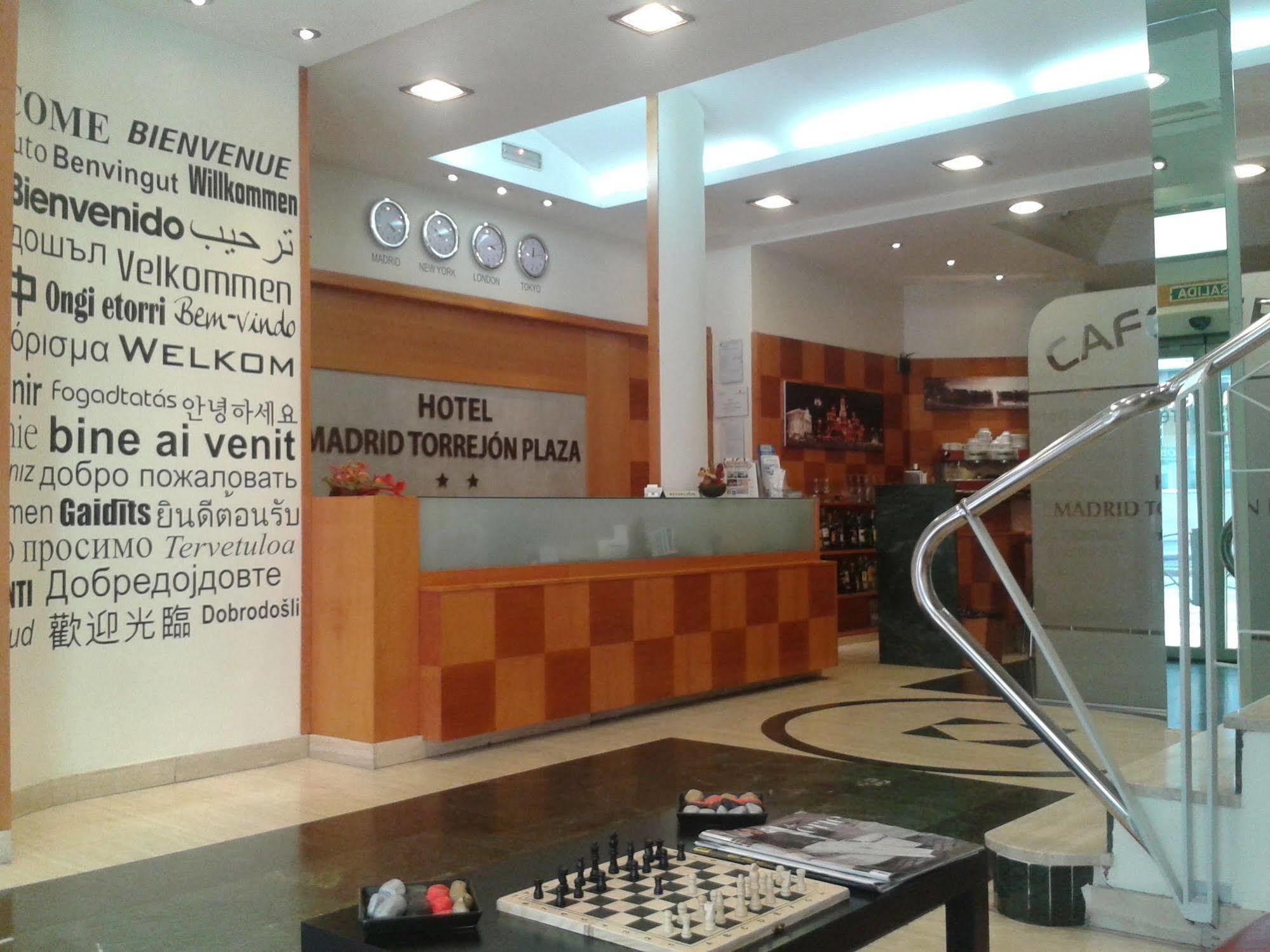 Torrejón de Ardoz Hotel Madrid Torrejon Plaza מראה חיצוני תמונה